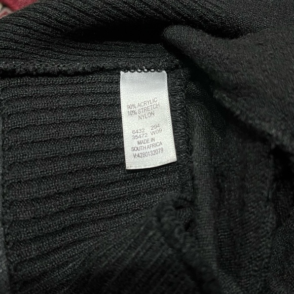 Beautifully made black shrug in excellent quality. - Picture 5 of 5